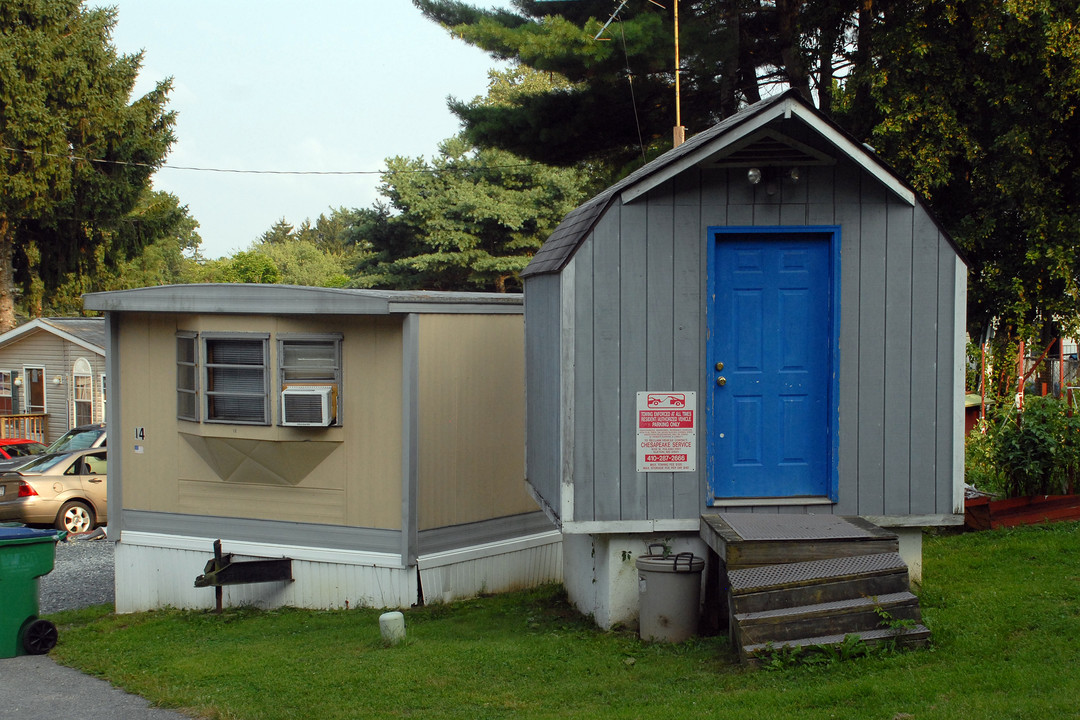 Whispering Pines Moblie Home Park in Elkton, MD - Building Photo