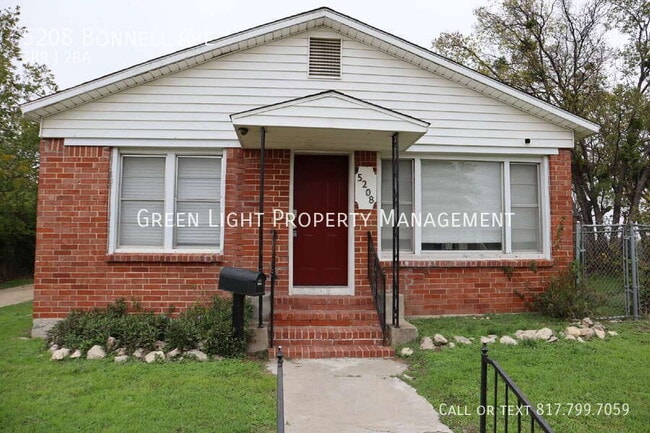 5208 Bonnell Ave