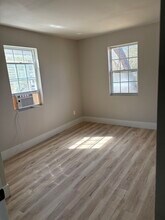 1200 Southlawn Blvd in New Orleans, LA - Foto de edificio - Building Photo