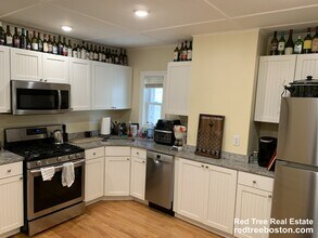 41 Cross St, Unit A in Somerville, MA - Building Photo - Building Photo