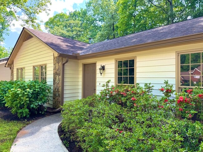 property at 3193 North Hembree Road