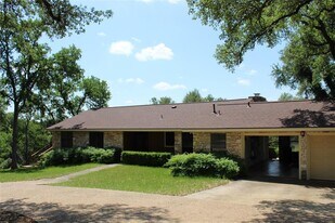 1401 Mt Sharp Rd in Wimberley, TX - Building Photo