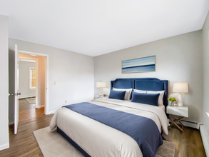Enby Gardens in New Bedford, MA - Foto de edificio - Building Photo