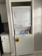 2002 Gentryside Dr in Houston, TX - Building Photo - Building Photo