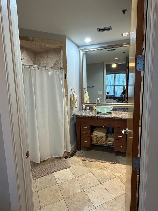 150-416 Bee St in Charleston, SC - Building Photo - Building Photo