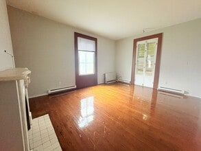49 Warren St, Unit A in New Haven, CT - Foto de edificio - Building Photo
