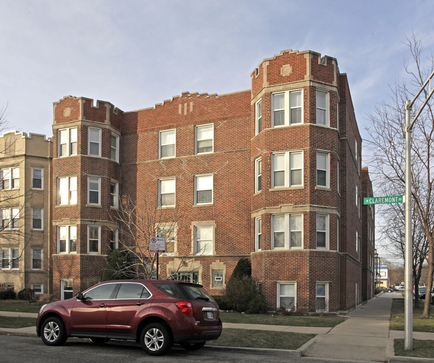 6054-6056 N Claremont Ave in Chicago, IL - Building Photo