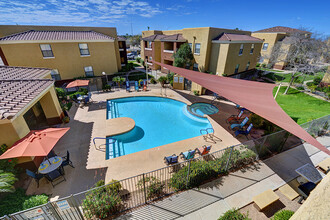 Colores Del Sol in Mesa, AZ - Building Photo - Building Photo