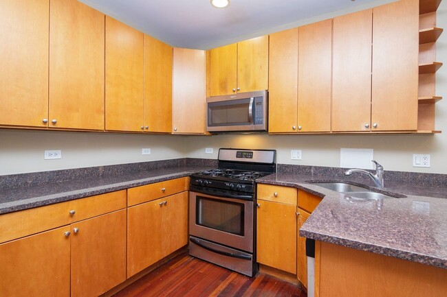 1716 W Farwell Ave in Chicago, IL - Building Photo - Building Photo