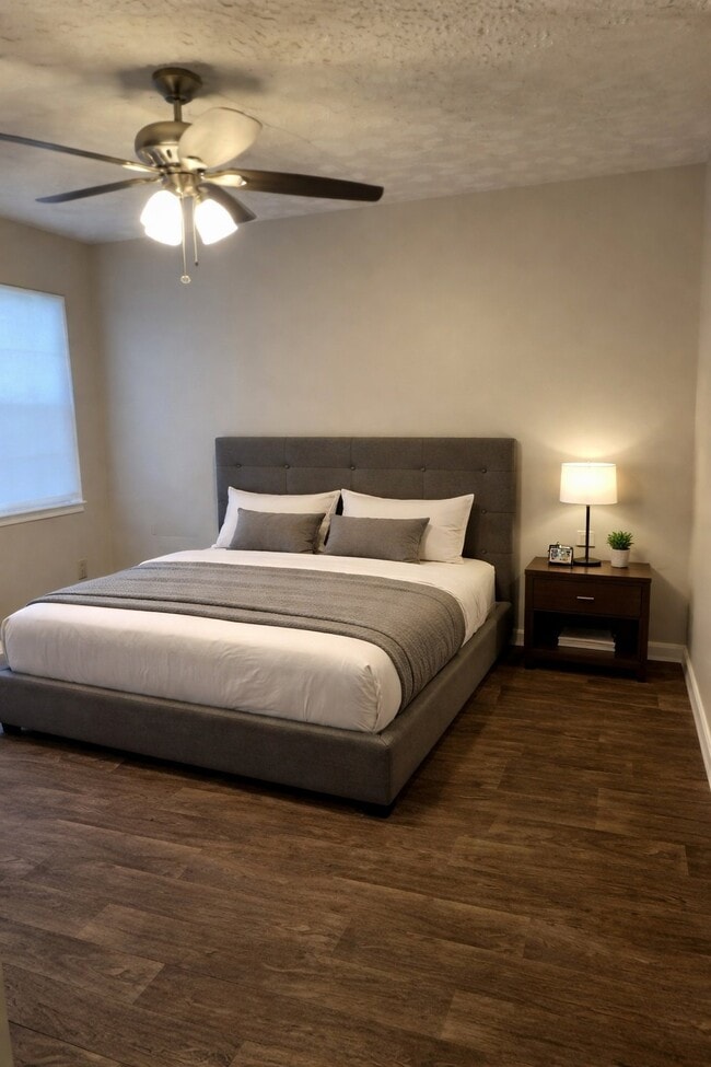 2003 Laboon Cir in Atlanta, GA - Building Photo - Building Photo