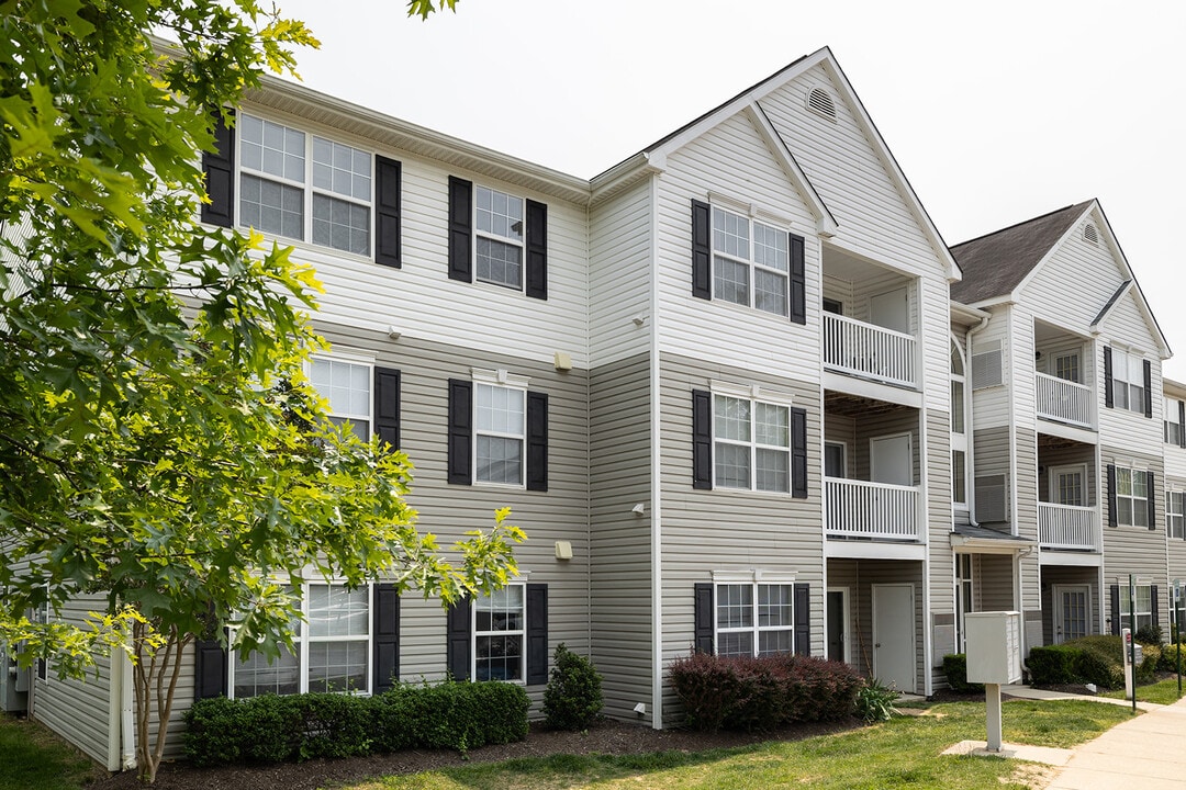 The Summit at Owings Mills Apartments in Owings Mills, MD - Foto de edificio