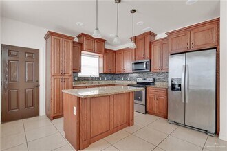 2801 Sabercat Ave in Edinburg, TX - Building Photo - Building Photo
