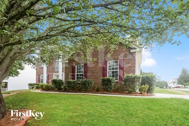 9427 Golden Pond Dr in Charlotte, NC - Building Photo - Building Photo