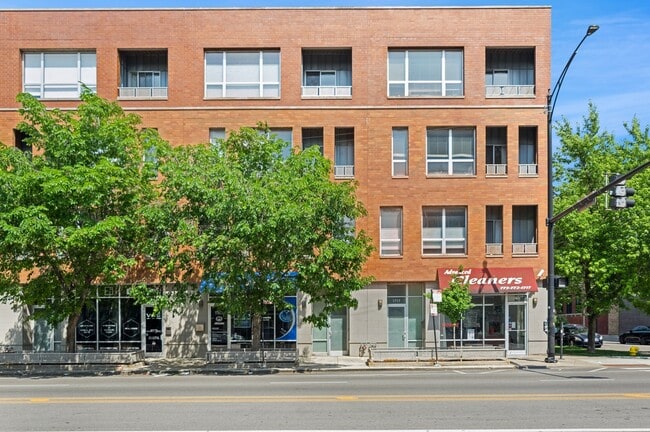 property at 1719 N Western Ave