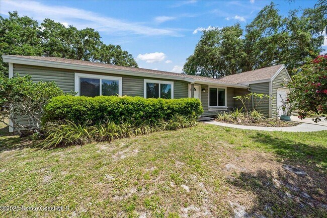 1313 Ethel Cir NE in Palm Bay, FL - Building Photo - Building Photo