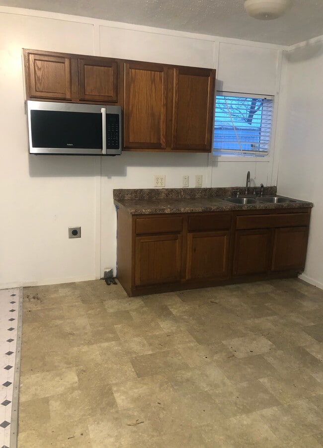 property at 1228 Fern St