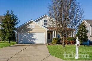 904 Grand Oak Dr in Smyrna, TN - Building Photo