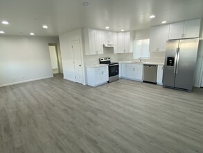 226 Panamint Ave in Ridgecrest, CA - Building Photo - Interior Photo