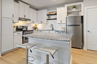 Artisan Station Apartments in Suwanee, GA - Building Photo