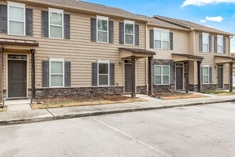 404 Sullivan Loop Rd in Piney Green, NC - Building Photo - Building Photo