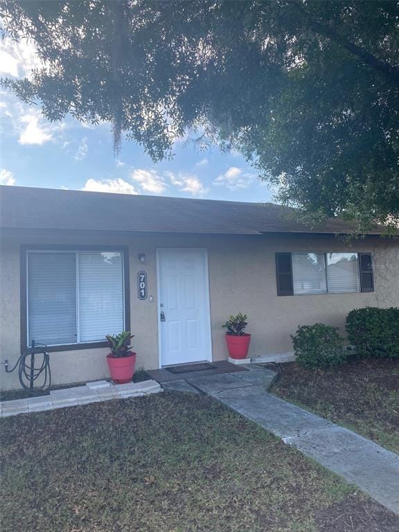 property at 701 W Rosewood Ln