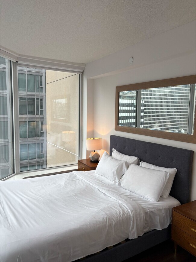 20 Hazelton Ave, Unit SI ID1510940P in Toronto, ON - Building Photo - Building Photo