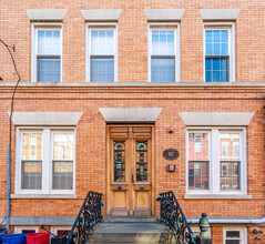 917 Willow Ave in Hoboken, NJ - Building Photo - Building Photo