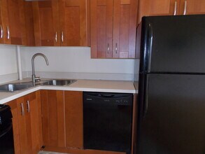 2832 N Calvert St in Baltimore, MD - Building Photo - Building Photo