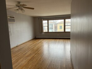 2017 N 72nd Ct, Unit C in Elmwood Park, IL - Building Photo - Building Photo