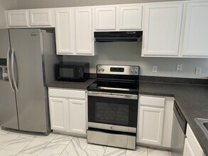 2716 Clinton Heights Ct in Oviedo, FL - Building Photo - Building Photo