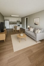 Windrush Apartments in North Fort Myers, FL - Foto de edificio - Building Photo