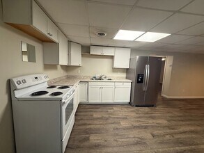 1010 Carolyn Ave in Nashville, TN - Building Photo - Building Photo