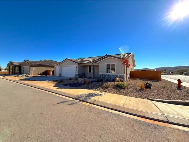 705 S 230 W in Ivins, UT - Building Photo - Building Photo