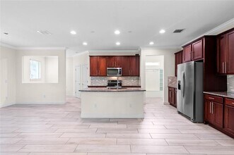 4401 Large Leaf Ln in Hollywood, FL - Building Photo - Building Photo