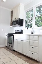 1124 Center St NW in Atlanta, GA - Building Photo - Building Photo