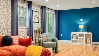 223 Paxinos Dr in Pocono Lake, PA - Foto de edificio - Building Photo