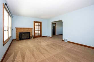 12080 Lincoln Way E in Orrville, OH - Building Photo - Building Photo