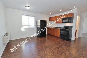 4016 Washington Ave-Unit -B in Caldwell, ID - Building Photo - Building Photo