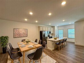 9 Mercury Ln in Newnan, GA - Building Photo - Building Photo