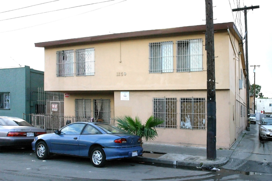 1139 Gardenia Ave in Long Beach, CA - Building Photo