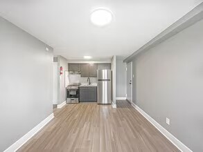 3110 Knights Rd in Bensalem, PA - Foto de edificio - Building Photo