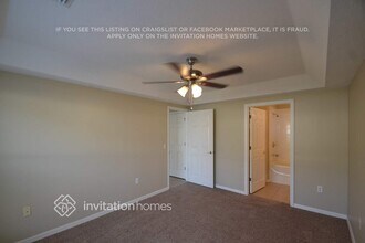 7004 49th Pl E in Palmetto, FL - Foto de edificio - Building Photo