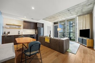 48 East Ave in Austin, TX - Building Photo - Building Photo