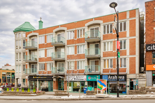 5665 De La Côte-Des-Neiges Ch in Montréal, QC - Building Photo - Building Photo