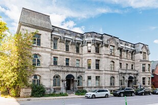 4129 De Maisonneuve Boul O in Westmount, QC - Building Photo