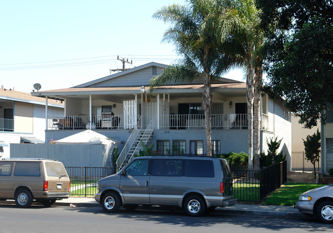 1308 Azalea St in Oxnard, CA - Building Photo - Building Photo