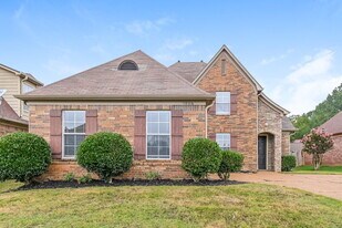 10116 Hammersmith Ln in Cordova, TN - Building Photo