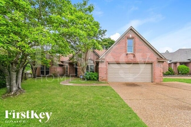 property at 844 Tropicana Dr E