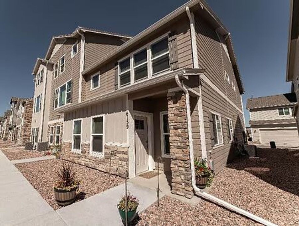 6159 Magma Hts in Colorado Springs, CO - Building Photo