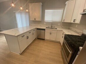 4252 Cleveland Ave in San Diego, CA - Building Photo - Building Photo